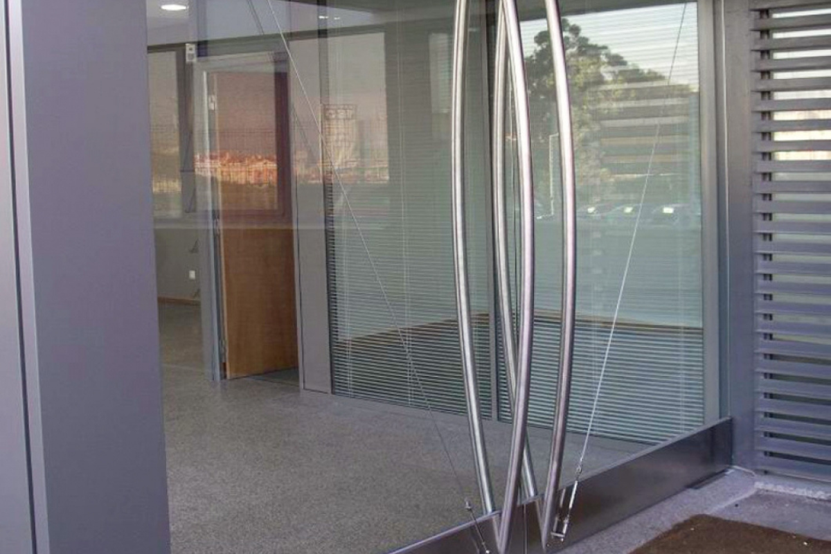 Portas e Divisórias